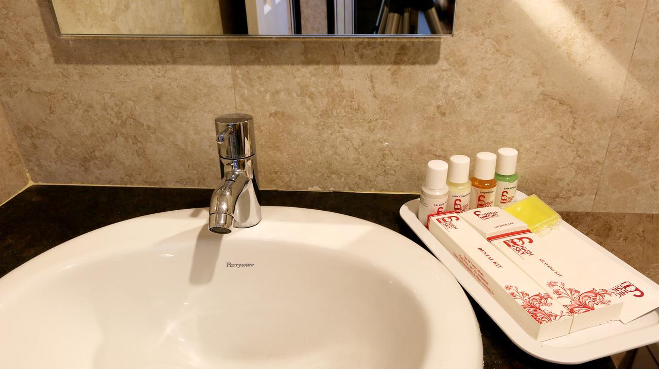 Highsky Whitefield Hotell Bangalore Eksteriør bilde